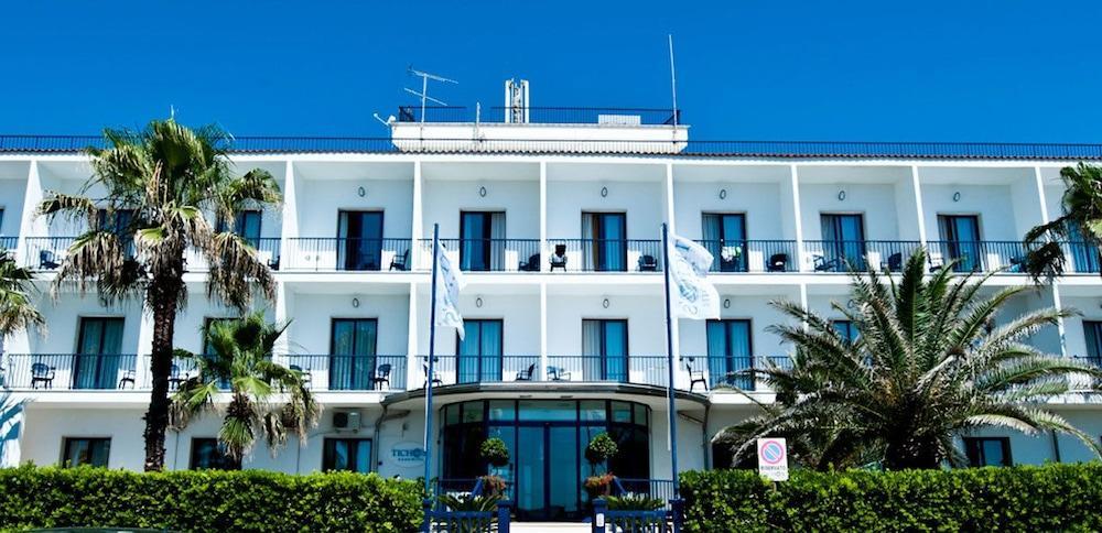 Ticho'S Greenblu Hotel Castellaneta Marina Esterno foto