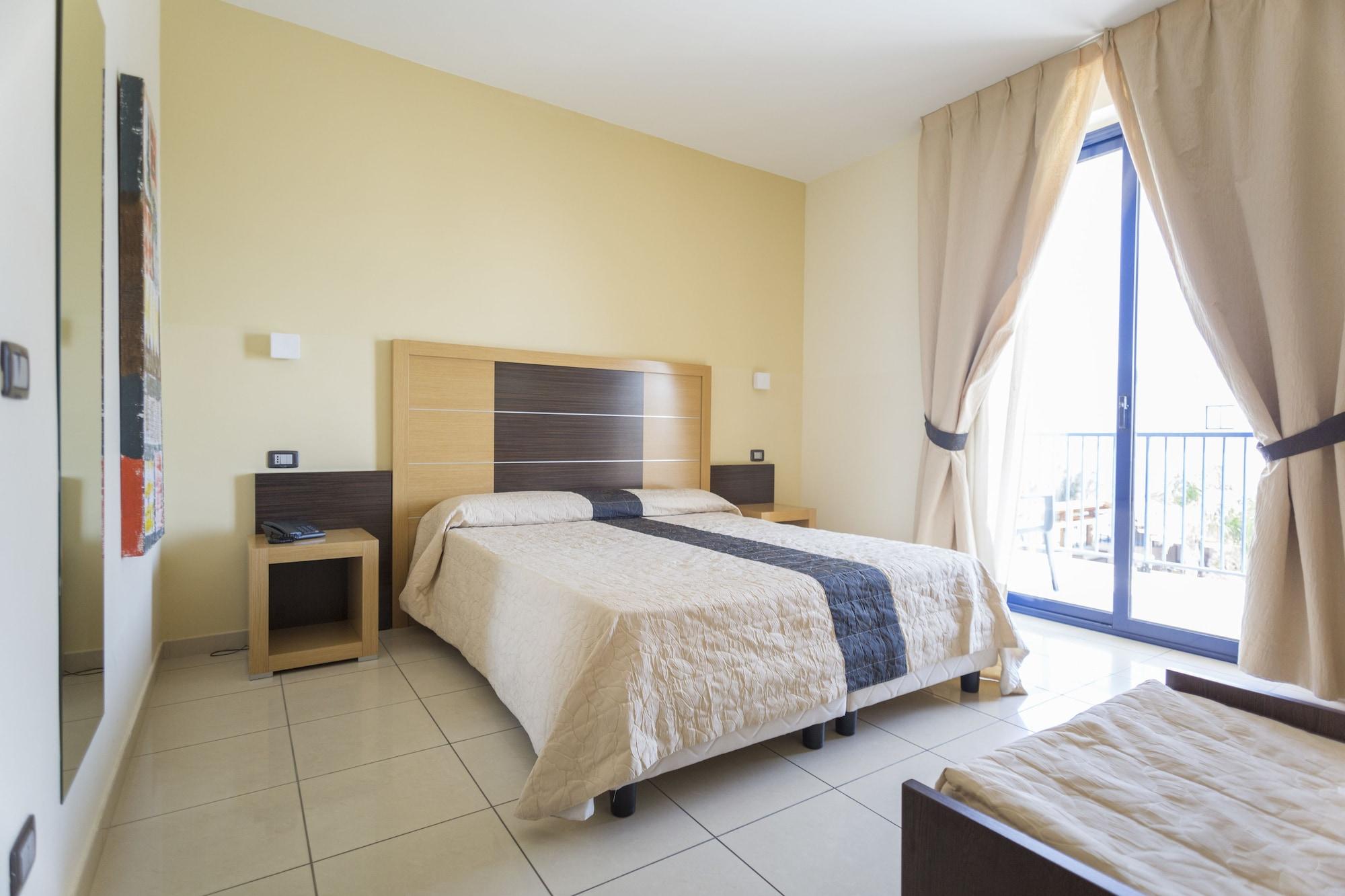 Ticho'S Greenblu Hotel Castellaneta Marina Esterno foto