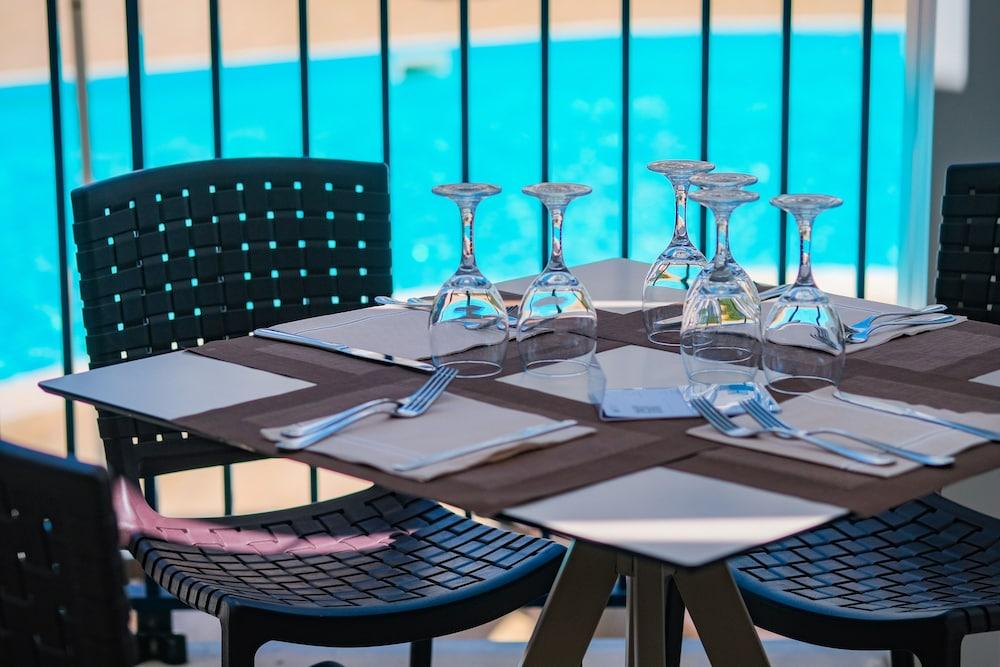 Ticho'S Greenblu Hotel Castellaneta Marina Esterno foto