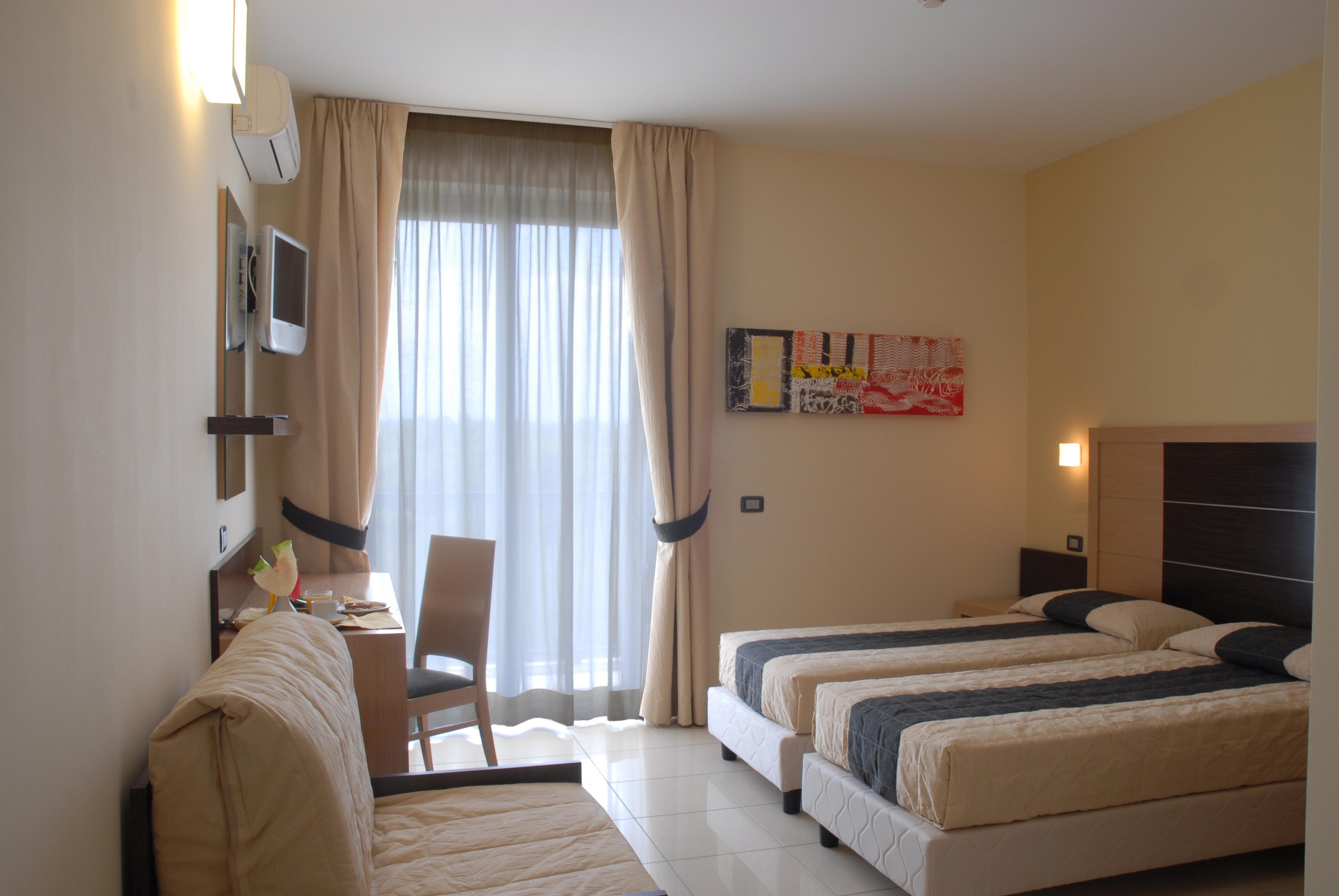 Ticho'S Greenblu Hotel Castellaneta Marina Esterno foto
