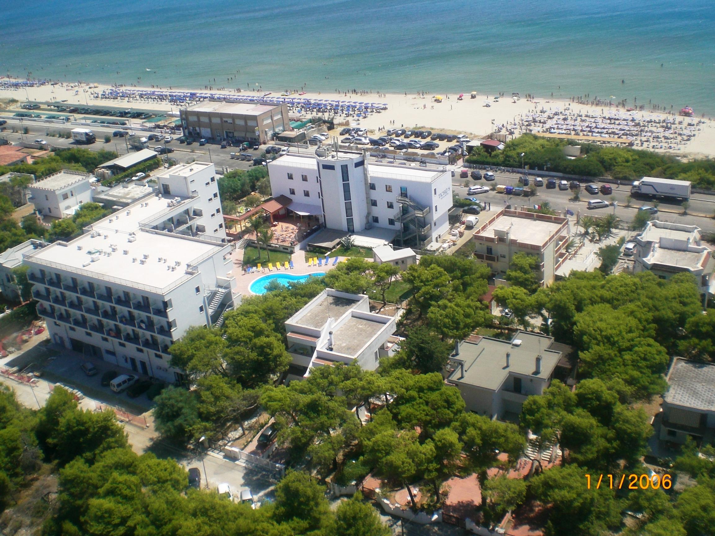 Ticho'S Greenblu Hotel Castellaneta Marina Esterno foto