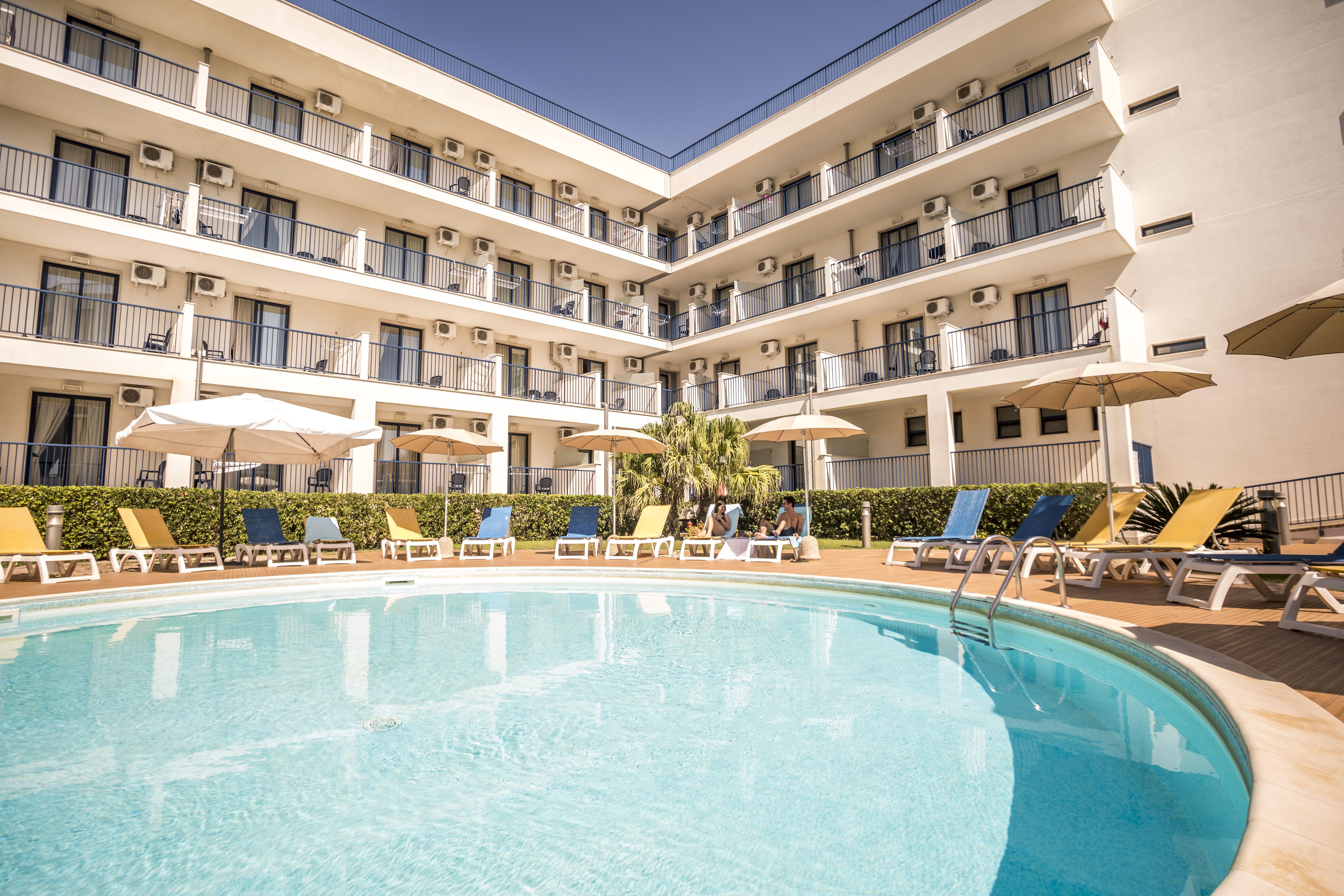Ticho'S Greenblu Hotel Castellaneta Marina Esterno foto