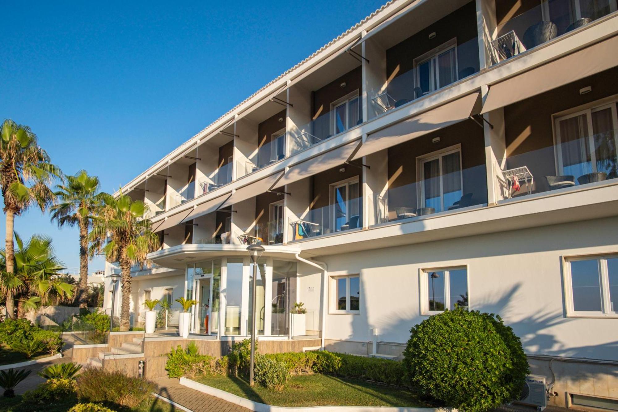 Ticho'S Greenblu Hotel Castellaneta Marina Esterno foto